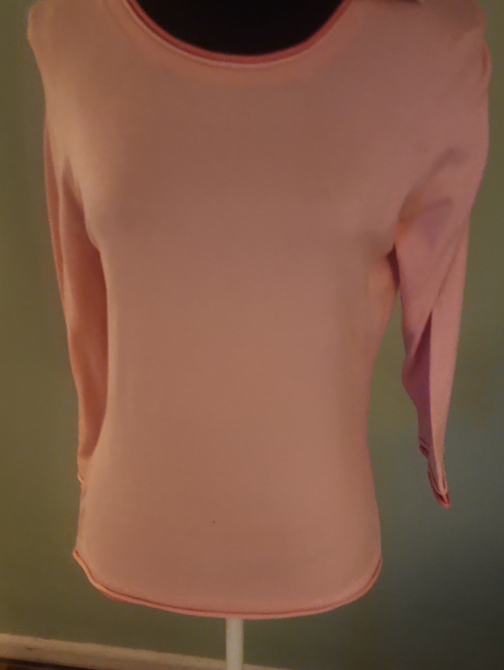 Women's Pink Long Sleeve Crewneck Top